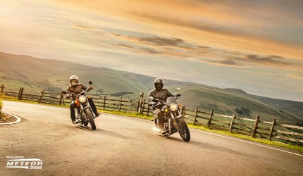 Cornering on the Royal Enfield Meteor