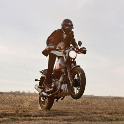 Off road fun with the Royal Enfield Scram 411