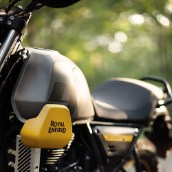 Close up of seat Royal Enfield Scram 411