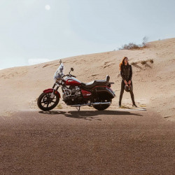 The Super Meteor is available with a range of accessories including engine guard, fly screen and pillion backrest